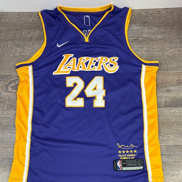 Nike Los Angeles Lakers Kobe Bryant #24 “Black Mamba” Swingman Jersey 54 (XXL)